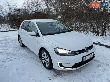 Авто Volkswagen E-Golf 2014 № 7162319