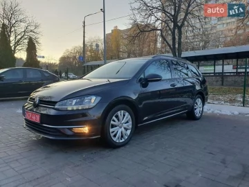 Авто Volkswagen Golf 2019 № 7166313