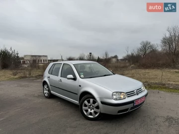 Авто Volkswagen Golf 2001 № 7168457