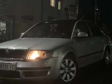 Авто Skoda Superb 2002 № 7171544