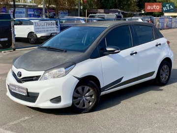 Авто Toyota Yaris 2012 № 7171573