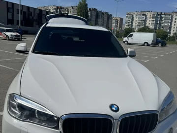 Авто BMW X5 2018 № 7172038