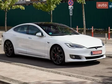 Авто Tesla Model S 2020 № 7172954