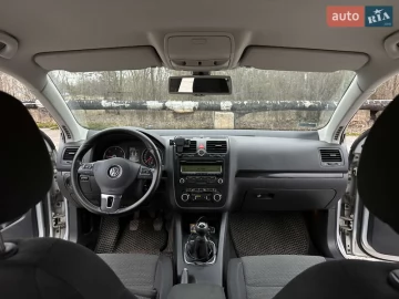 Авто Volkswagen Jetta 2009 № 7173189