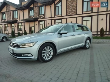 Авто Volkswagen Passat 2018 № 7177646