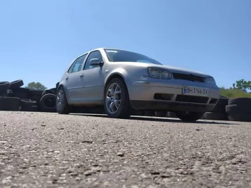 Авто Volkswagen Golf 1999 № 7182331