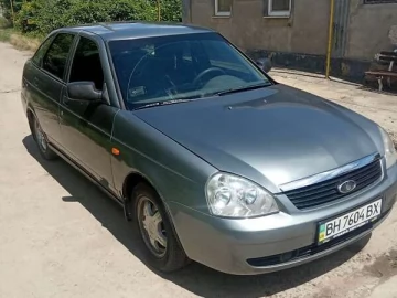 Авто ВАЗ 2172 Priora 2008 № 7182592