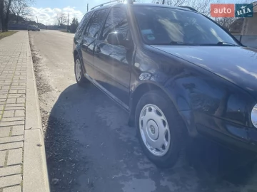 Авто Volkswagen Golf 1999 № 7185721