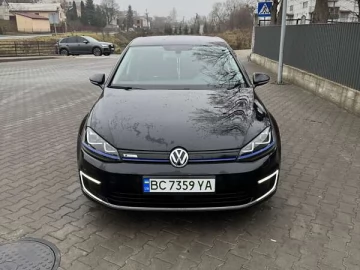 Авто Volkswagen E-Golf 2015 № 7188145