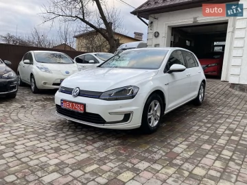 Авто Volkswagen E-Golf 2015 № 7189460
