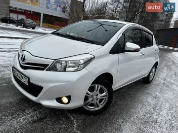 Авто Toyota Yaris 2012 № 7189581