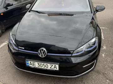 Авто Volkswagen E-Golf 2018 № 7189734