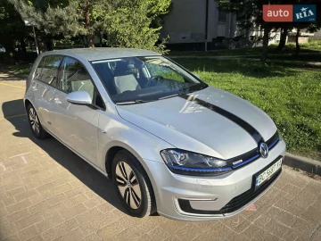 Авто Volkswagen E-Golf 2016 № 7191196