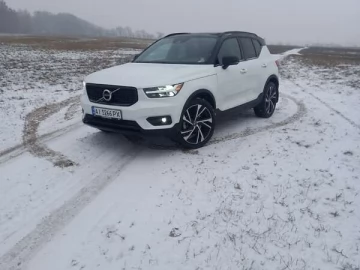 Авто Volvo Xc40 2018 № 7192954