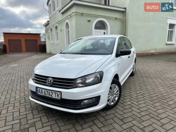 Авто Volkswagen Polo 2017 № 7198446