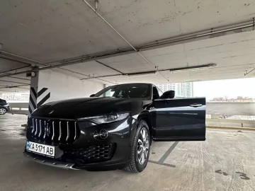 Авто Maserati Levante 2018 № 7198944