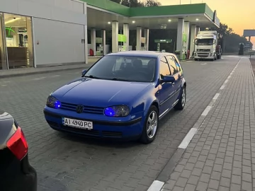 Авто Volkswagen Golf 2000 № 7199047