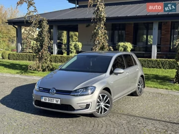 Авто Volkswagen E-Golf 2020 № 7199741