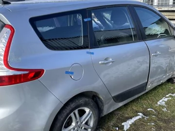 Авто Renault Scenic 2012 № 7200057