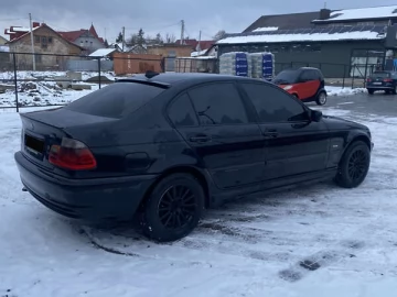 Авто BMW 3 Series 2001 № 7201417
