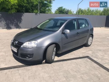 Авто Volkswagen Golf 2004 № 7207051
