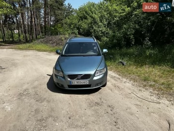 Авто Volvo V50 2010 № 7207914