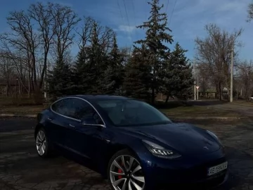 Авто Tesla Model 3 2018 № 7208029