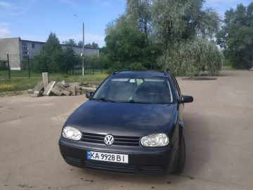 Авто Volkswagen Golf 2000 № 7209210