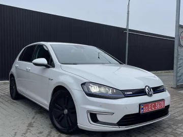Авто Volkswagen E-Golf 2015 № 7209921