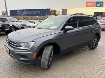Авто Volkswagen Tiguan 2021 № 7210147
