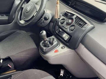 Авто Renault Scenic 2005 № 7210320