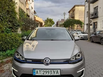 Авто Volkswagen E-Golf 2016 № 7210560