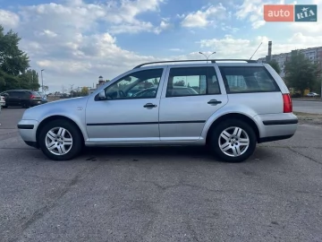 Авто Volkswagen Golf 2001 № 7211601