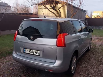 Авто Peugeot 5008 2011 № 7212006