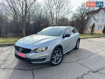 Авто Volvo V60 Cross Country 2016 № 7212332