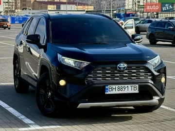 Авто Toyota Rav4 2021 № 7212500