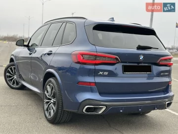 Авто BMW X5 2021 № 7213880