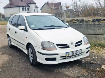 Авто Nissan Almera Tino 2000 № 7213958
