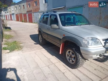 Авто Chevrolet Niva 2005 № 7214165