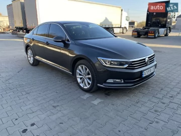 Авто Volkswagen Passat 2018 № 7215115