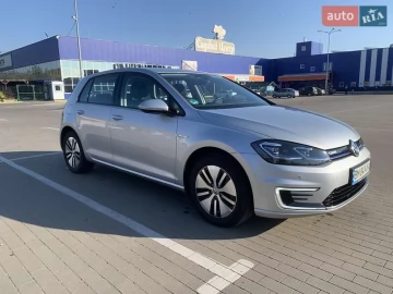 Авто Volkswagen E-Golf 2020 № 7216383