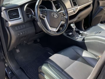 Авто Toyota Highlander 2018 № 7216574