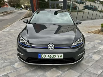 Авто Volkswagen E-Golf 2015 № 7217816