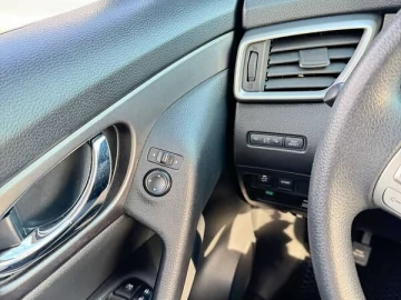 Авто Nissan Rogue 2016 № 7217933