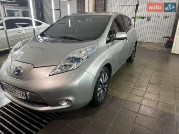 Авто Nissan Leaf 2015 № 7219035