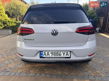 Авто Volkswagen E-Golf 2017 № 7219628