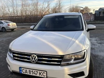 Авто Volkswagen Tiguan 2021 № 7219876