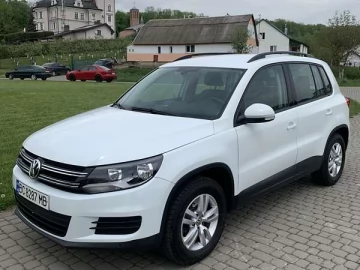Авто Volkswagen Tiguan 2015 № 7220007