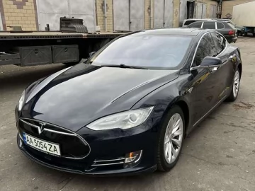 Авто Tesla Model S 2015 № 7221045