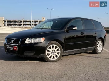 Авто Volvo V50 2009 № 7221200